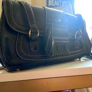 A vintage style purse